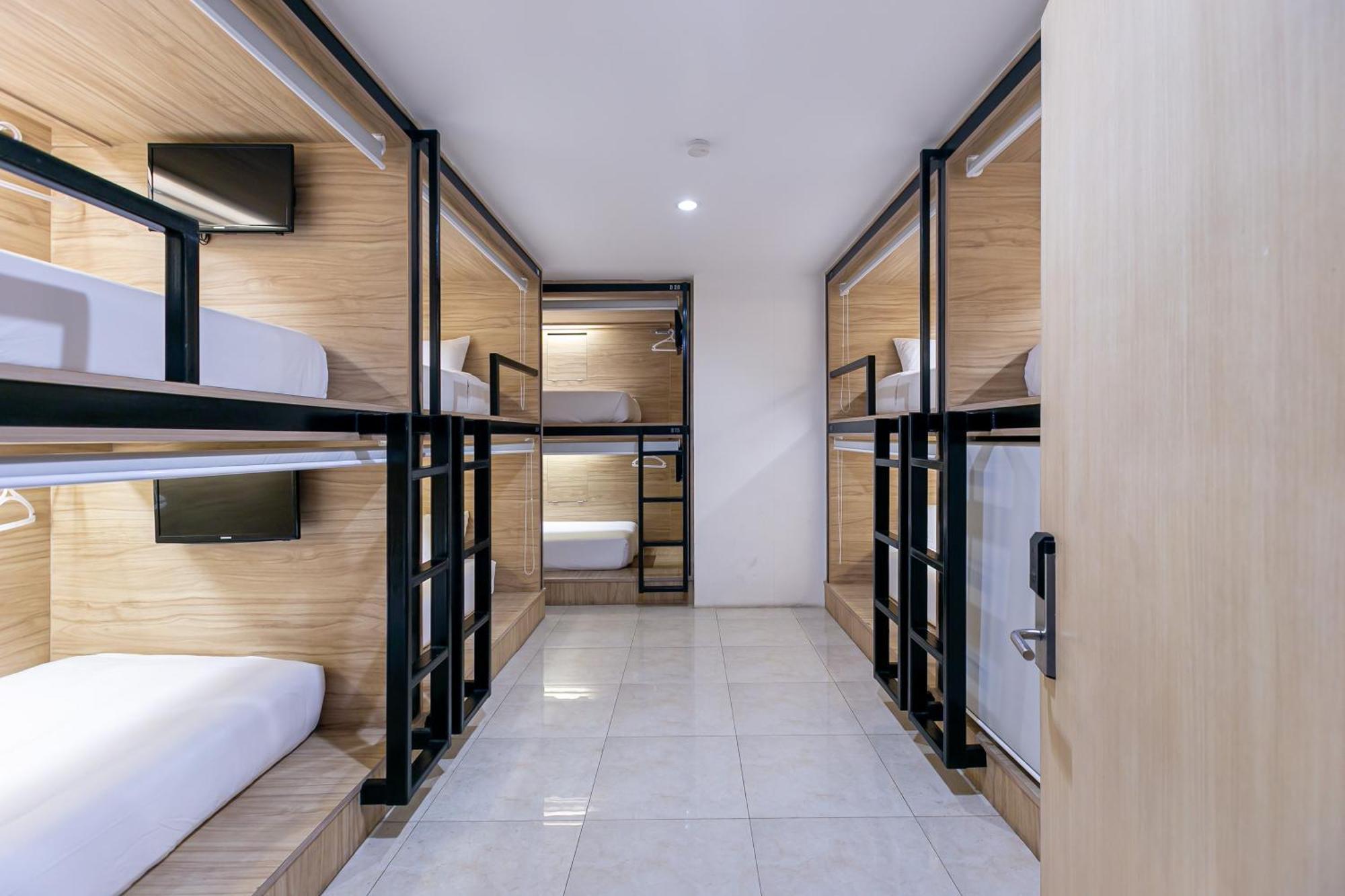 The Bedrooms Hostel Pattaya Εξωτερικό φωτογραφία