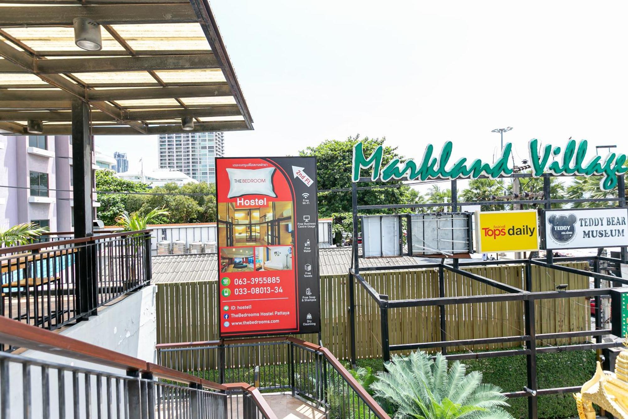 The Bedrooms Hostel Pattaya Εξωτερικό φωτογραφία