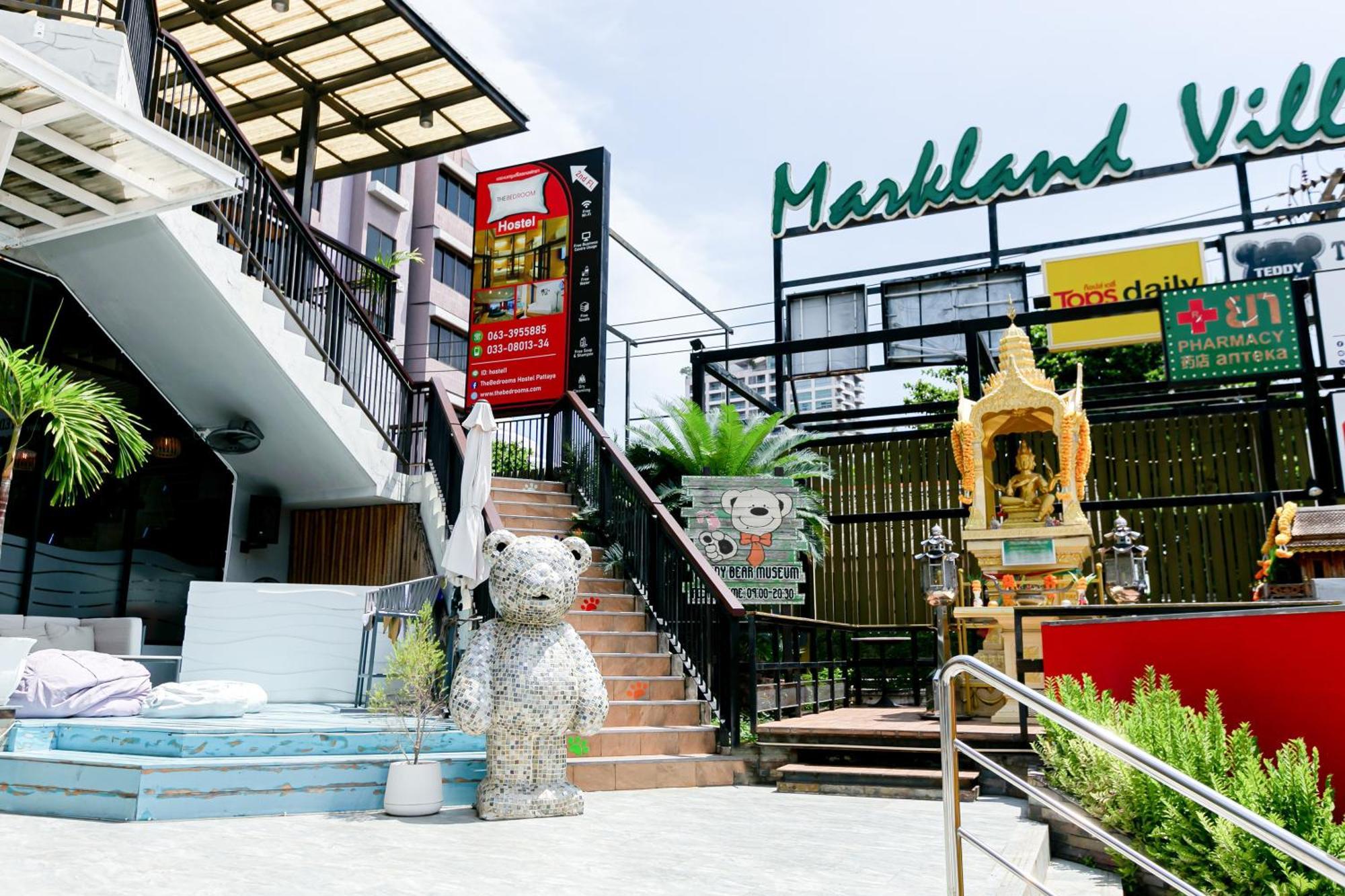 The Bedrooms Hostel Pattaya Εξωτερικό φωτογραφία