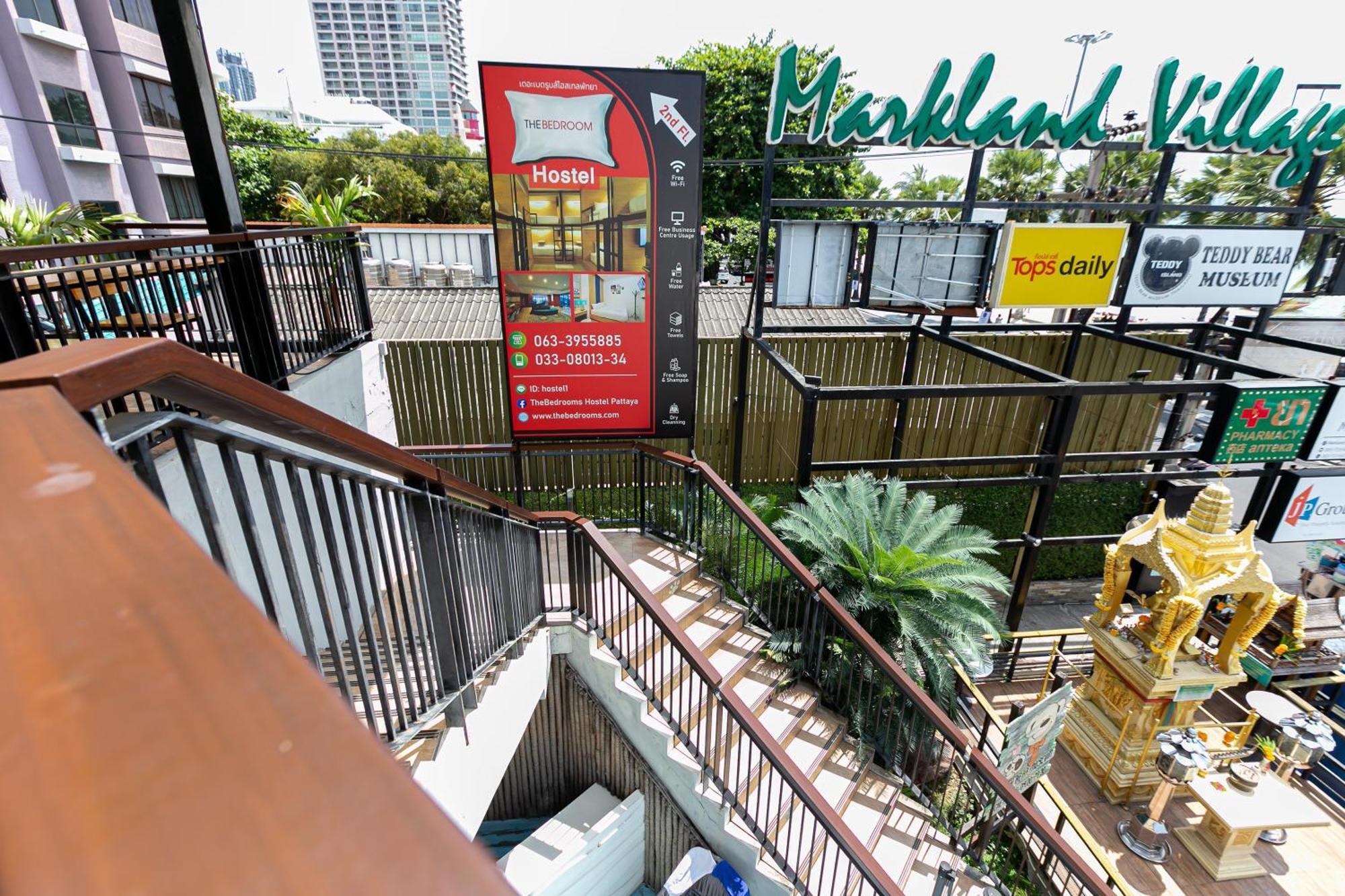 The Bedrooms Hostel Pattaya Εξωτερικό φωτογραφία