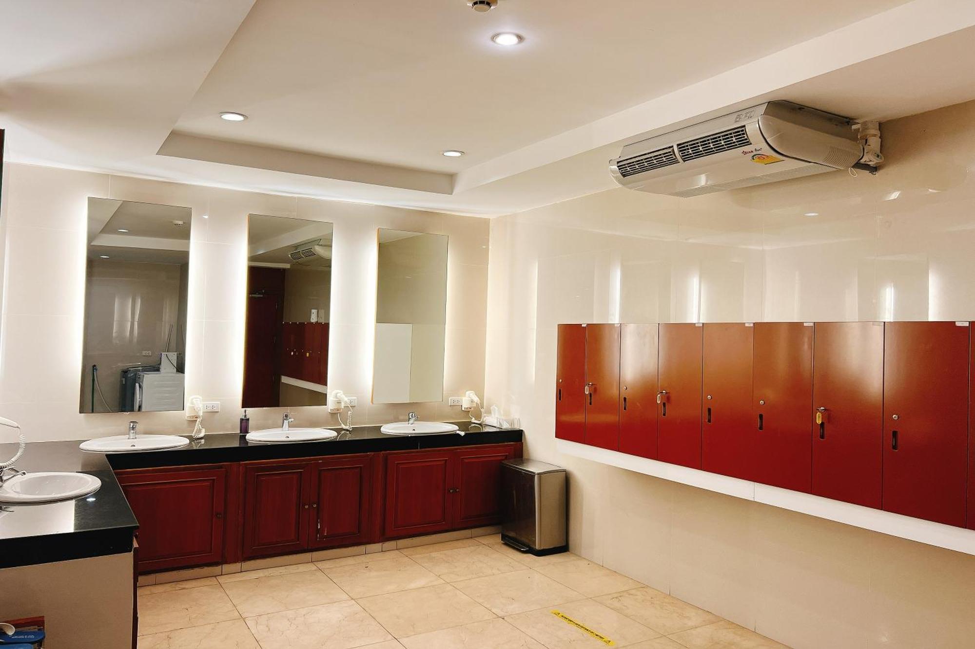 The Bedrooms Hostel Pattaya Εξωτερικό φωτογραφία