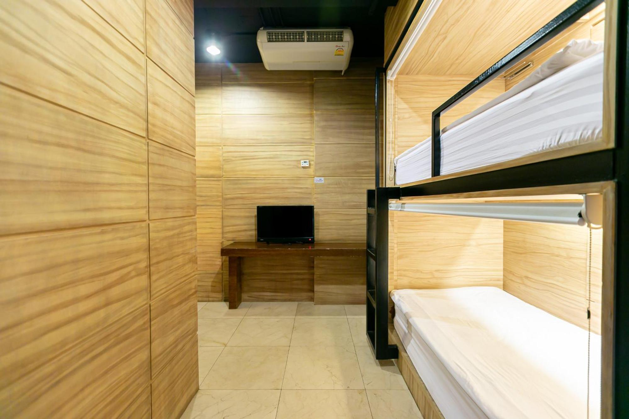 The Bedrooms Hostel Pattaya Εξωτερικό φωτογραφία